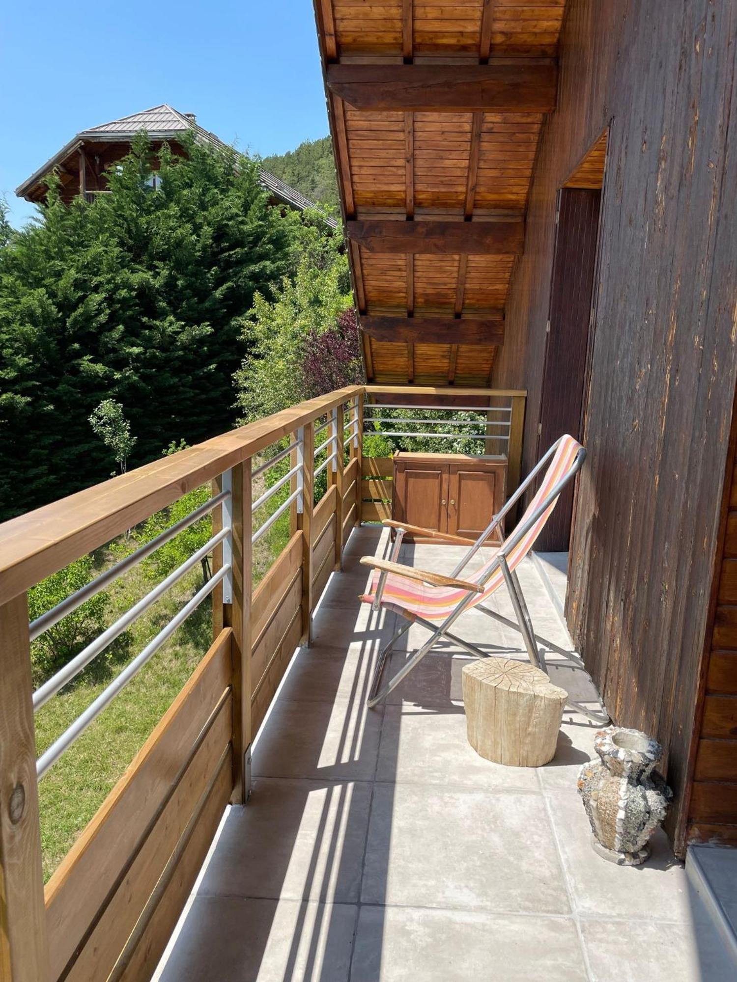 אמבראן Gite Confort 15 Couchages, Vue Panoramique Montagne Hautes Alpes, Terrasses מראה חיצוני תמונה